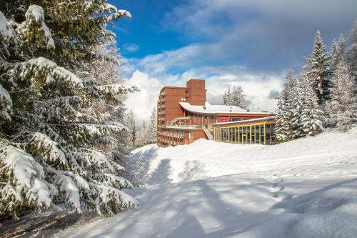 Altezza - Arc 1800 Hotel & Spa - Former Mercure - Amenities and Services