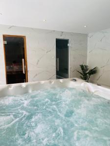 Anchorage Hotel & Spa - Facilities and Amenities