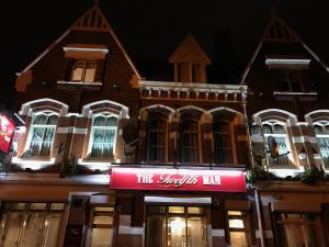 Anfield Accommodation Part of the Twelfth Man Public House - On-Site Facilities and Amenities