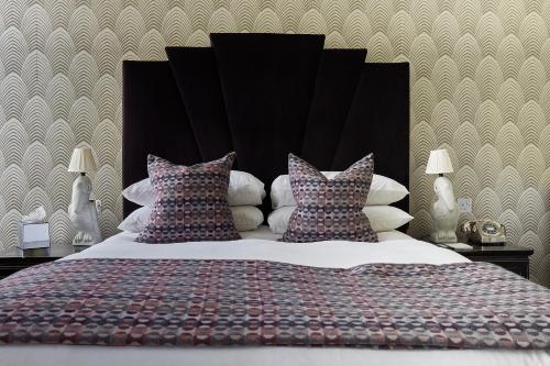 Angel Hotel - Guest Experience