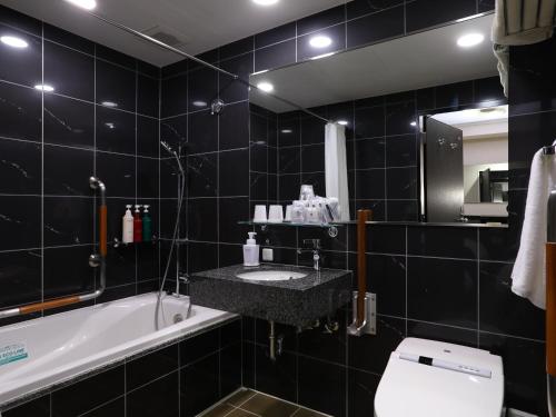 APA Hotel Asakusa Kuramae - Amenities and Services