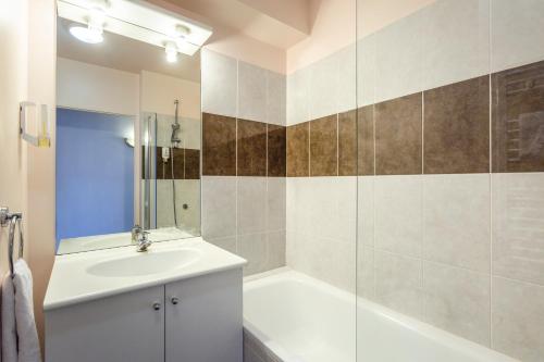 Aparthotel Adagio Access Carrieres Sous Poissy - Facilities and Services