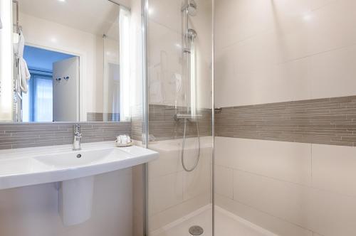 Apollinaire - Dining Options