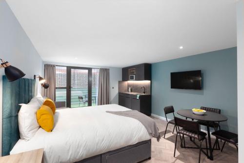 Aptel East - Amenities and Features