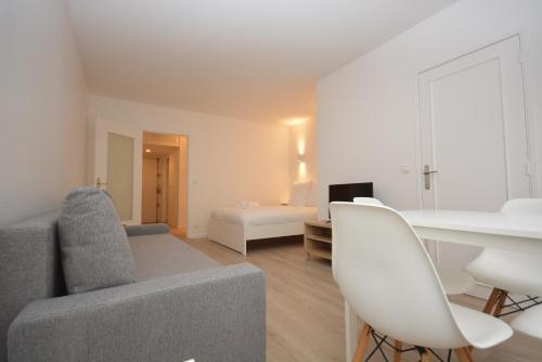 Arc De Triomphe Studio - Guest Reviews and Ratings