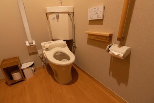 Arimakan - Room Features and Amenities
