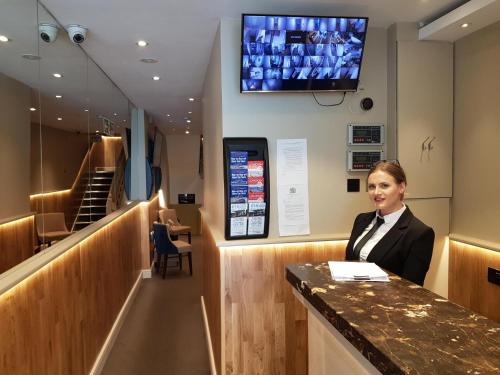 Ascot Hyde Park Hotel - Location and Accessibility