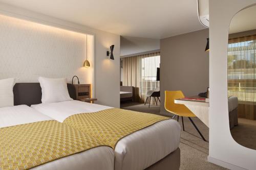 Auteuil Eiffel Tower - Guest Experience and Reviews