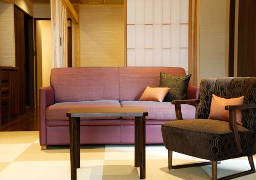 Awaji Hamarikyu Takumi - Guest Ratings and Reviews