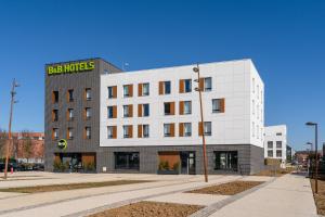 B&B HOTEL Bois D'Arcy Saint Quentin En Yvelines - Comfortable Accommodations