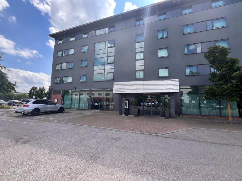 B&B HOTEL Derby - Room Features and Amenities