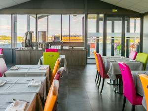 B&B HOTEL Strasbourg Nord Schiltigheim Lake 4 Stars - Accessibility and Accommodations