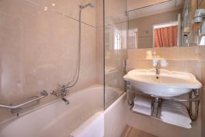 Belfast - Facilities and Amenities