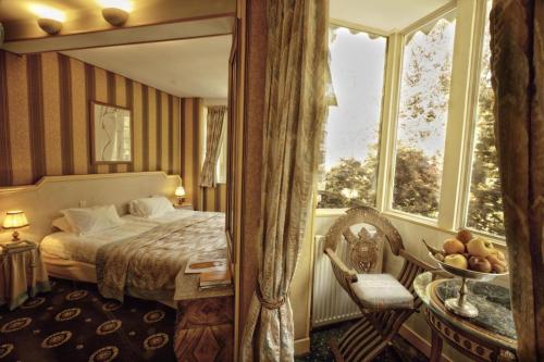 Belle Isle Sur Risle - Castle Hotel & Spa - Dining and Guest Experience