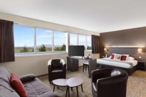 Best Western Plus Hotel Admiral - Nearby Attractions and Activities