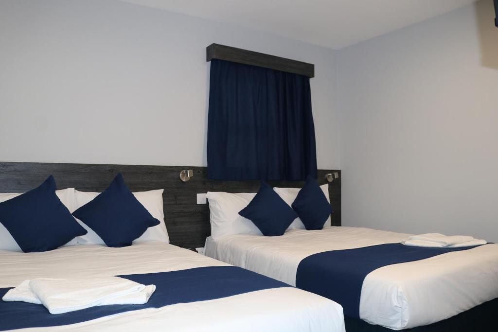 Blue Sapphire Hotel - Guest Reviews and Experiences