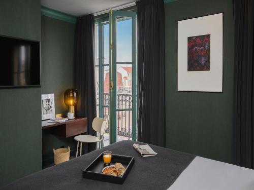 Bob Hotel - Facilities and Services