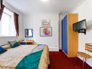 Boston Court Hotel - Accommodation Options