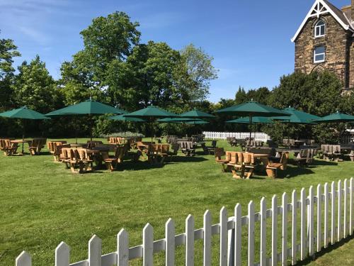 Cairn Hotel - Dining Options