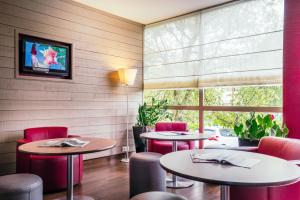 Campanile Créteil Centre - Facilities and Amenities