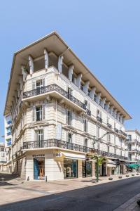 Cannes Croisette Prestige Aparthotel - About Staying Here