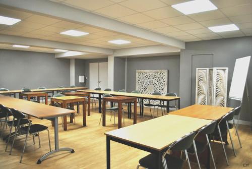 CAPAO Beach Hotel - Facilities and Amenities