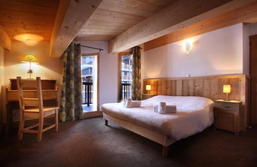 Chalet Des Neiges: the Peak of Arcs - Facilities and Amenities