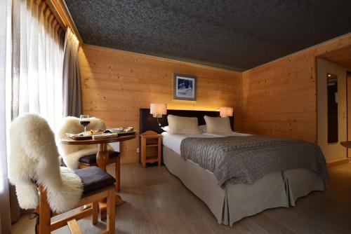 Chalet-Hotel La Chemenaz, The Originals Relais - Attractions and Activities Nearby