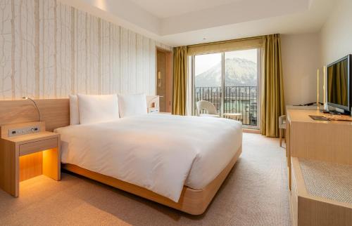 Chalet Ivy Hirafu, Niseko - Check-in and Policies
