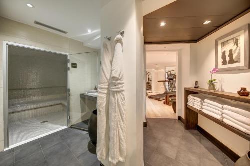 Chalgrin Boutique Hotel - Location and Accessibility