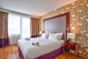 Clarion Paris CDG Airport - Dining and Beverages