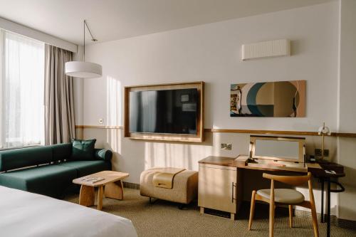 Club Quarters Hotel St Pauls, London - Amenities and Services