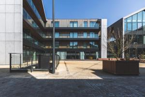 Coloft - Local Attractions and Accessibility