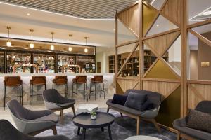 Courtyard by Marriott London City Airport - Dining Options