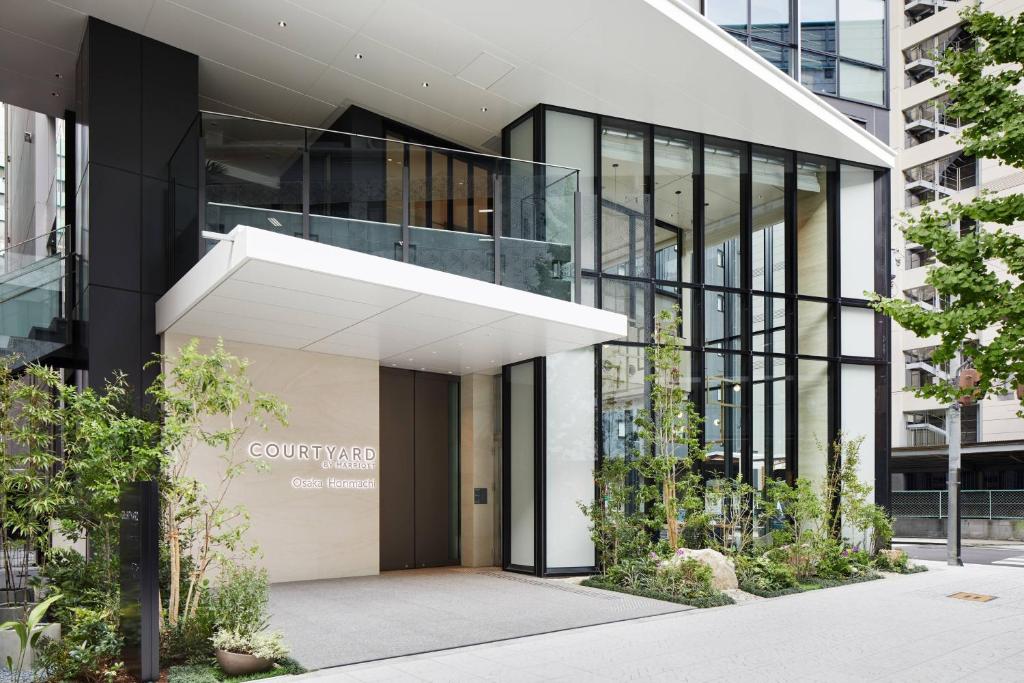 Courtyard by Marriott Osaka Honmachi Review