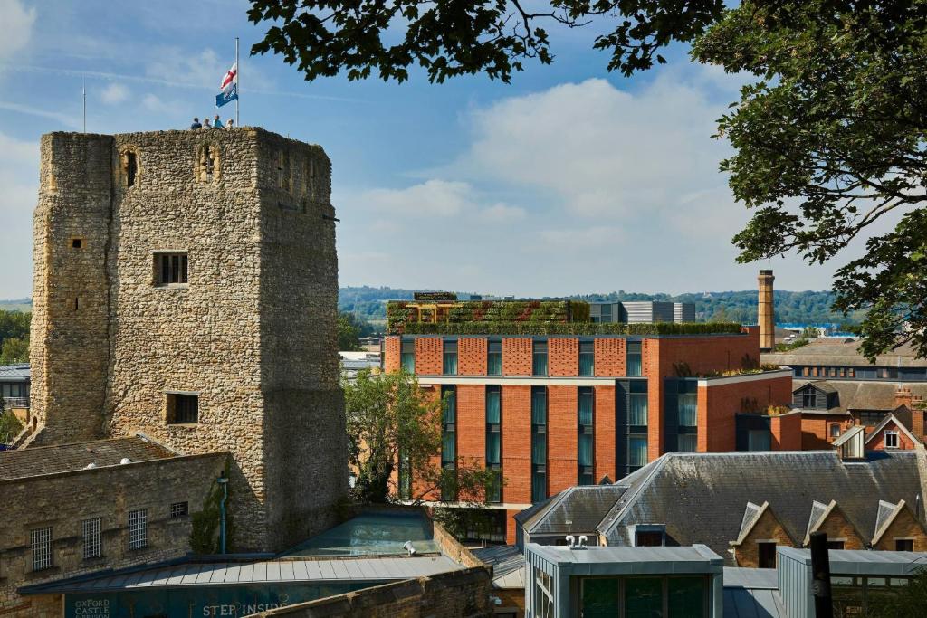 Courtyard by Marriott Oxford City Centre Review
