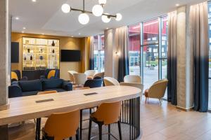 Courtyard by Marriott Paris Charles De Gaulle Central Airport - Points About Your Stay