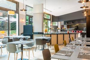 Courtyard by Marriott Paris Saint Denis - Hotel Facilities