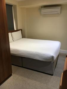 Craven Hotel - Guest Ratings and Feedback