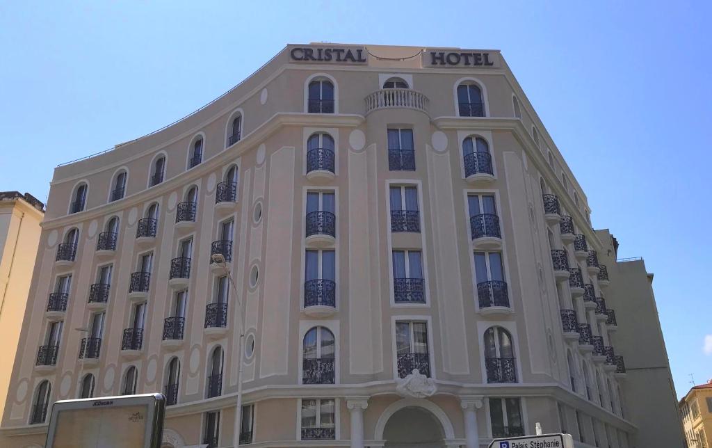 Cristal Hotel & Spa - Prime Location in Cannes
