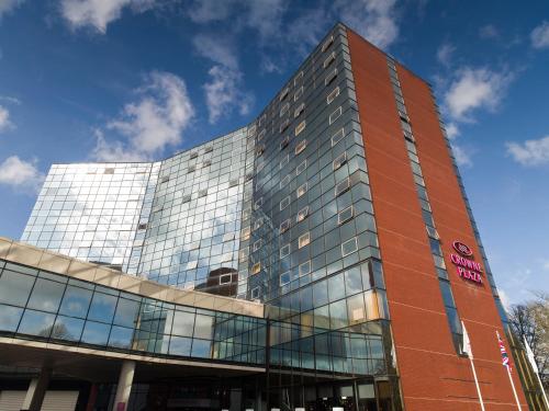 Crowne Plaza Harrogate, an IHG Hotel - Comfortable Accommodations and Amenities
