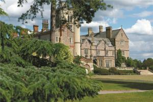 De Vere Horsley Estate - Amenities and Facilities