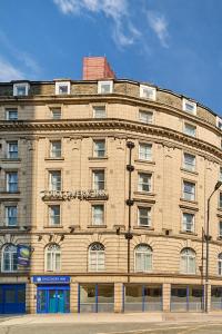 Discovery Inn - Leeds - Exceptional Amenities and Services