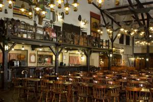 Disney Hotel Cheyenne - Dining Options