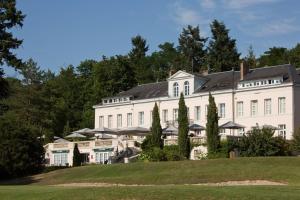 Domain and Golf of Vaugouard - The Younan House - Dining Options