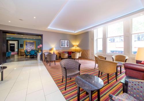 DoubleTree by Hilton Hotel London - Marble Arch - Accommodations and Amenities