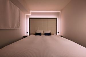 Doutonbori Crystal Hotel - Guest Ratings and Reviews