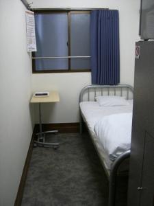 Economy Hotel Hoteiya - Guest Services and Amenities