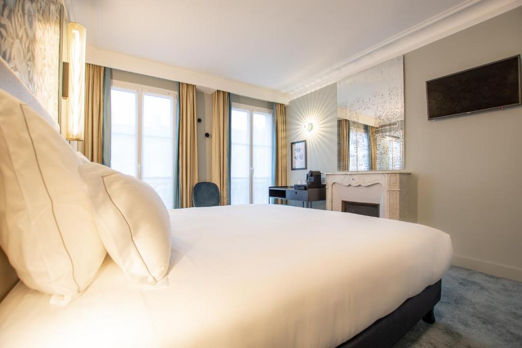 ELSA, Hotel Paris - Location and Guest Feedback