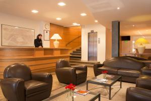 Excelsior Opera - Room Features and Amenities